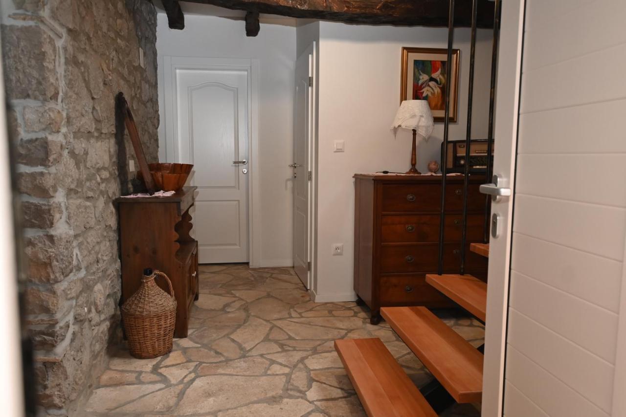 Villa Mavrici, Neighbors Free Buzet Kültér fotó