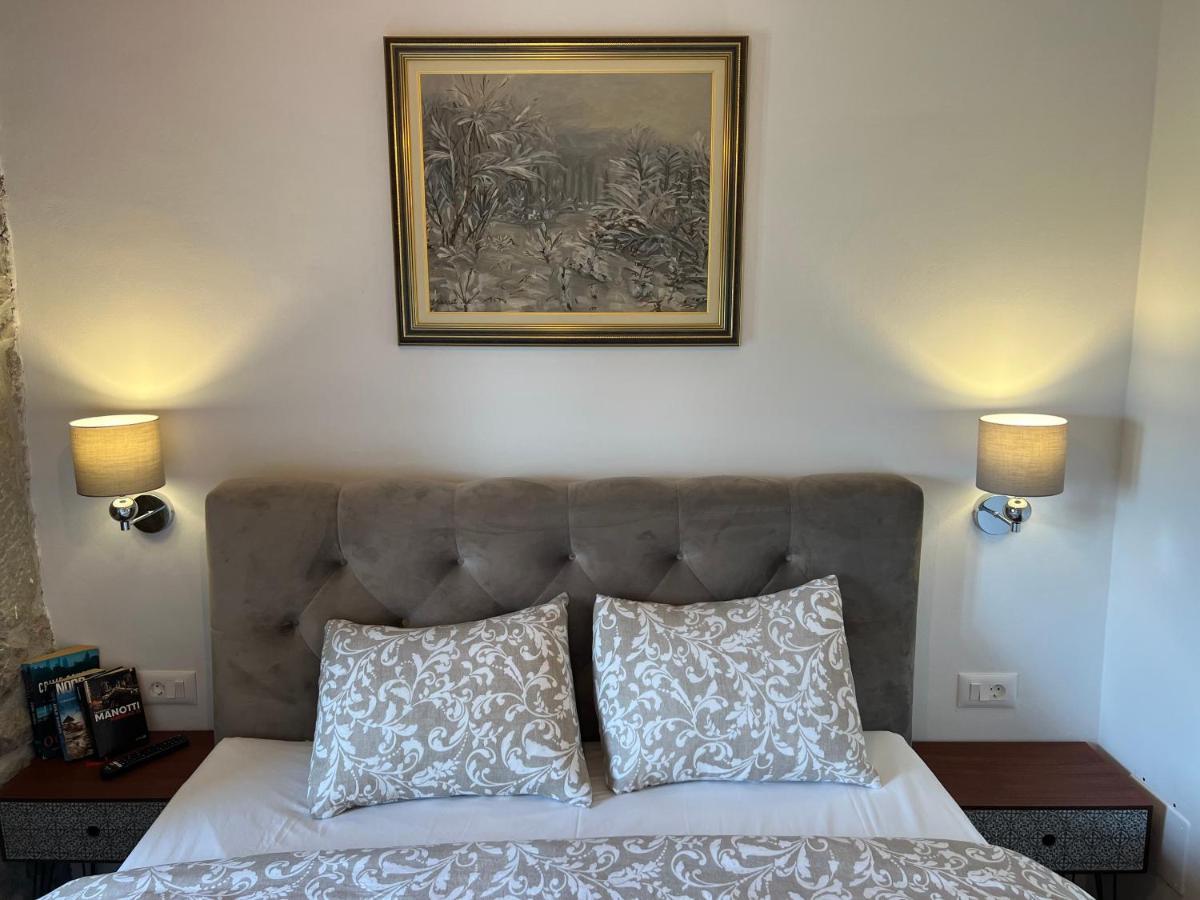 Villa Mavrici, Neighbors Free Buzet Kültér fotó